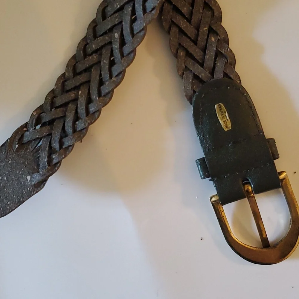 New Military green women's leather braided belt size M/L